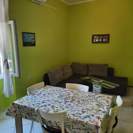Viribus Apartment