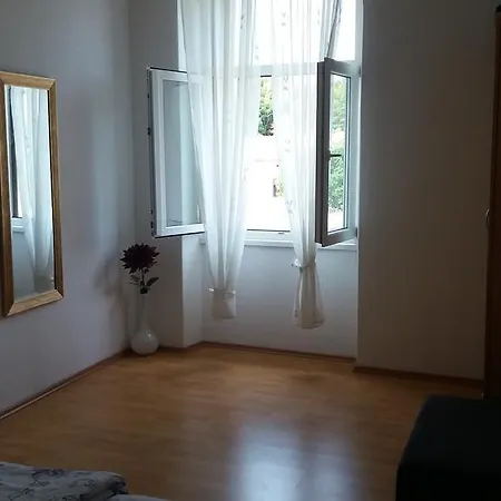 Viribus Apartment